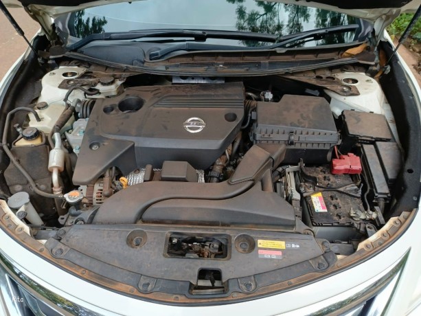 nissan-teana-l-33-2015-big-1