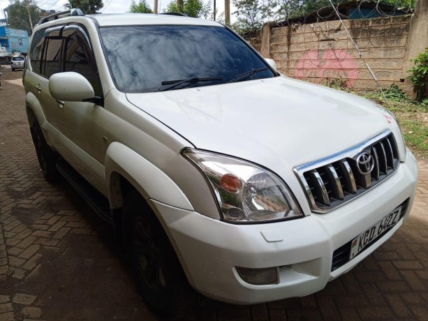 toyota-prado-2008-big-1