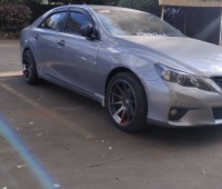 toyota-mark-x-premium-2011-small-1