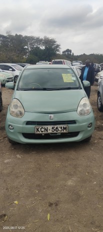 toyota-passo-2010-big-0