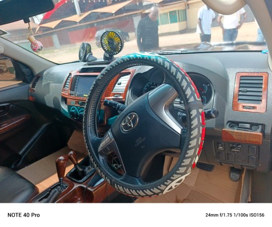 toyota-hilux-2016-big-0