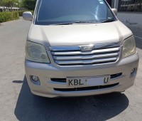 toyota-noah-2003-small-5