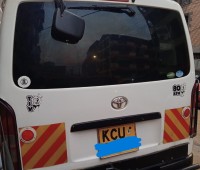 toyota-hiace-2012-small-0