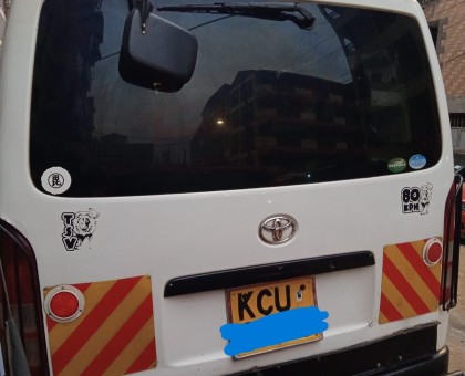 Toyota Hiace 2012