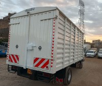 isuzu-npr-2016-small-1