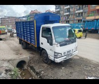 isuzu-nkr-2017-small-2