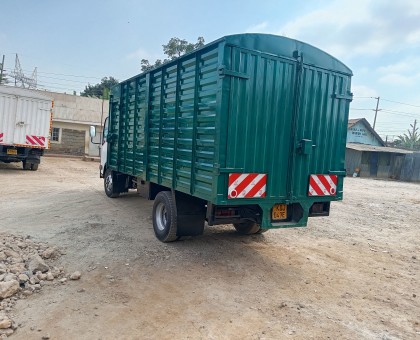Isuzu NQR 2022