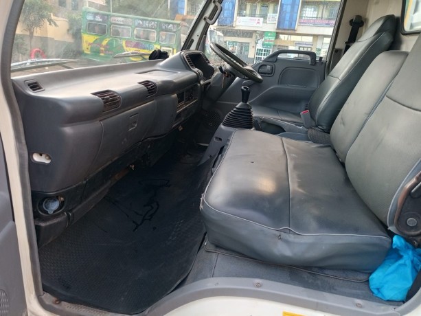 isuzu-npr-2016-big-5