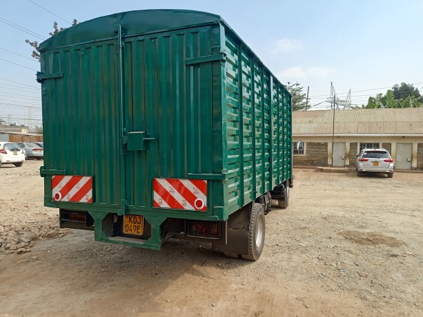 isuzu-nqr-2022-big-1
