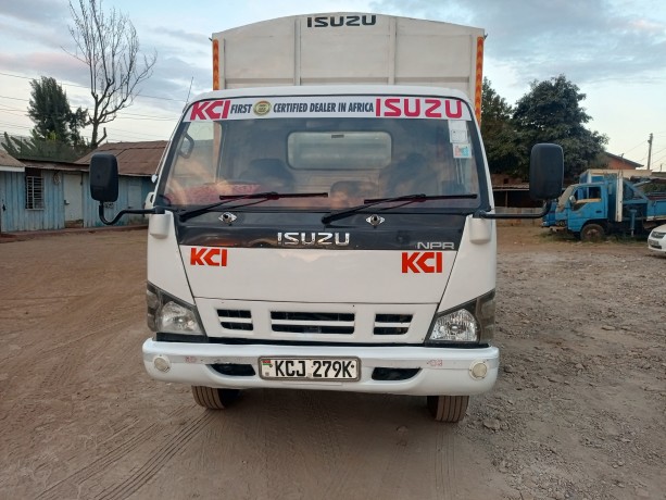 isuzu-npr-2016-big-2