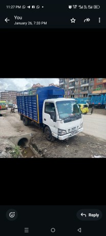 isuzu-nkr-2017-big-0