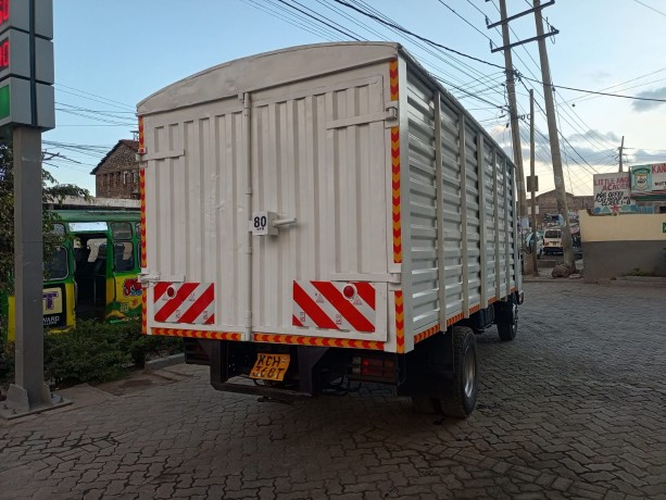 isuzu-npr-2016-big-9