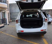 mitsubishi-outlander-2013-small-12