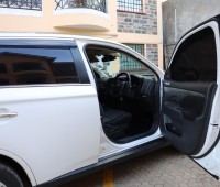 mitsubishi-outlander-2013-small-6