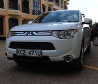 mitsubishi-outlander-2013-small-10