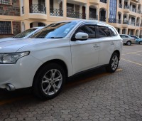 mitsubishi-outlander-2013-small-8