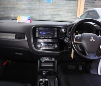 mitsubishi-outlander-2013-small-22