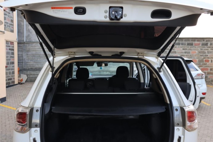 mitsubishi-outlander-2013-big-16