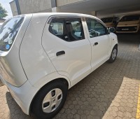 suzuki-alto-2017-small-0