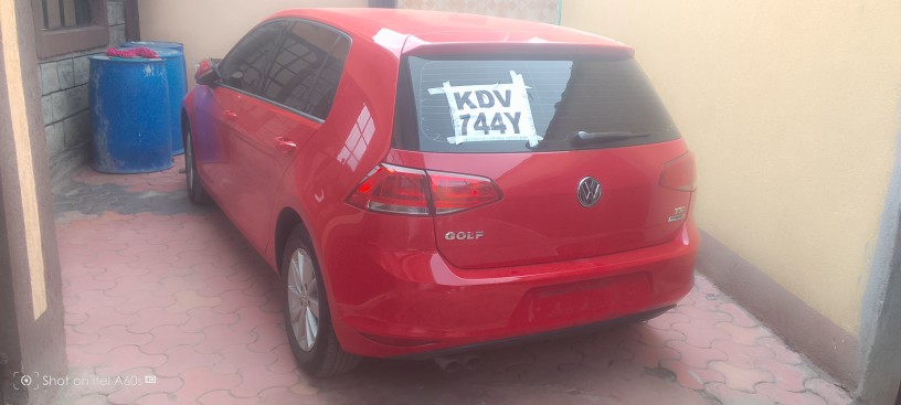 volkswagen-golf-1400cc-2016-big-0