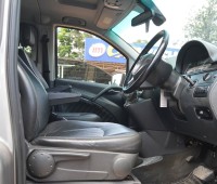mercedes-benz-viano-2012-small-2