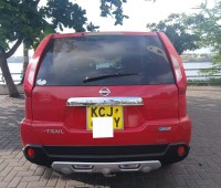 nissan-xtrail-2010-small-0