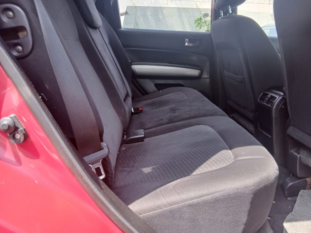 nissan-xtrail-2010-big-2