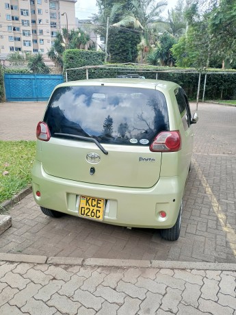 toyota-porte-2008-big-0