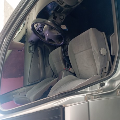 nissan-b15-2002-big-1