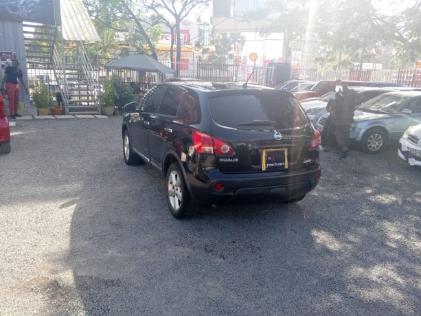 nissan-dualis-2010-big-1