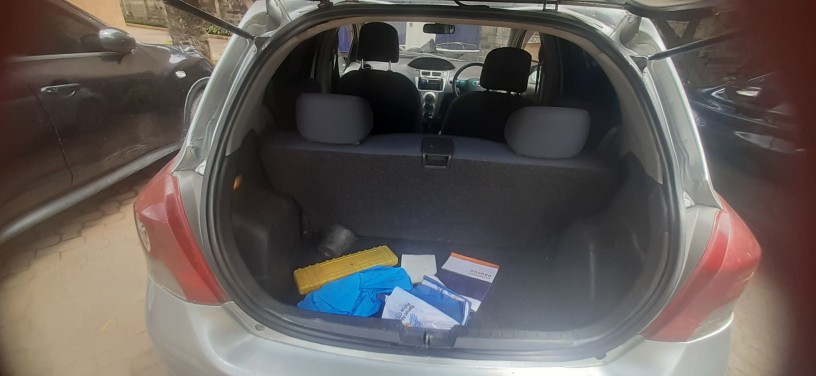 toyota-vitz-2008-big-1