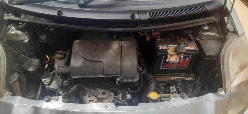 toyota-vitz-2008-big-5