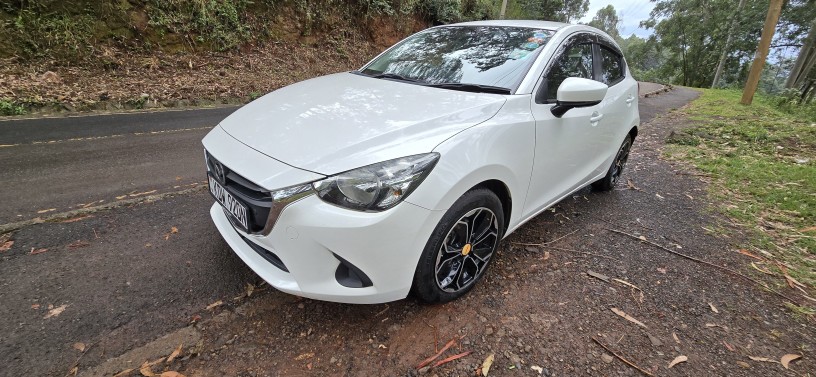 mazda-demio-2019-big-10