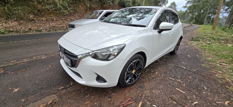 mazda-demio-2019-big-7