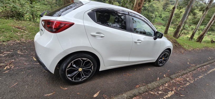 mazda-demio-2019-big-3