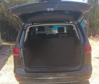 volkswagen-sharan-2016-small-0