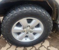 toyota-fortuner-2010-small-6