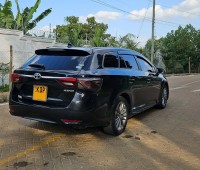 toyota-avensis-2016-small-10