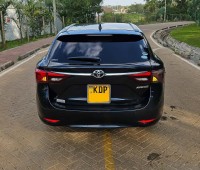 toyota-avensis-2016-small-8