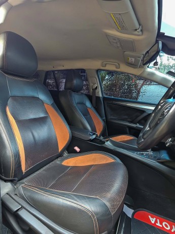 toyota-avensis-2016-big-4