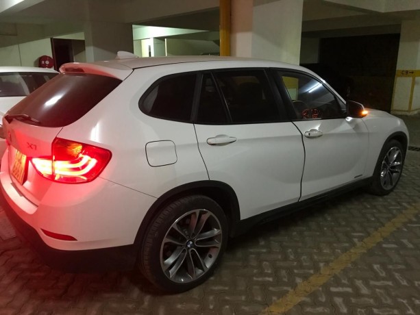 bmw-x1-2014-big-4