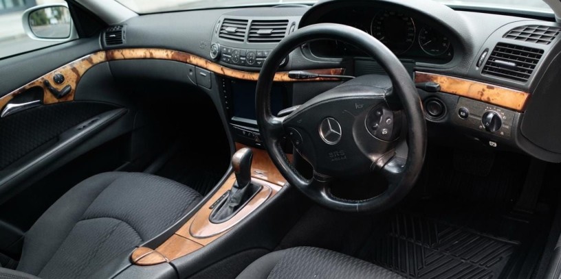 mercedes-benz-e280-2006-big-8