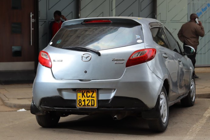 mazda-demio-2013-big-3
