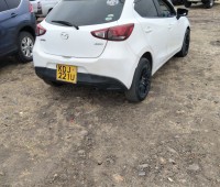 mazda-demio-2016-small-0