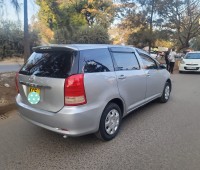 toyota-wish-2009-small-10