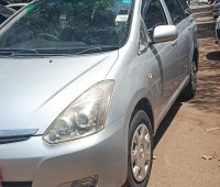 toyota-wish-2009-small-18