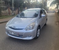 toyota-wish-2009-small-12