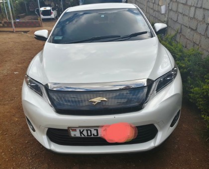 Toyota Harrier 2015