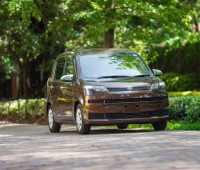 toyota-spade-2014-brown-small-0