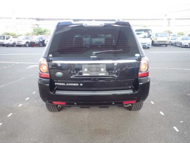 land-rover-freelander-2014-black-big-2
